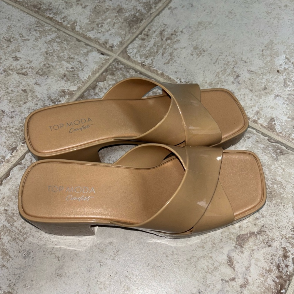 Top Moda Women's Tan Sandals